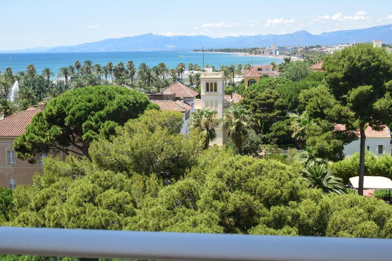 Blaumar Hotel Salou Bagian luar foto