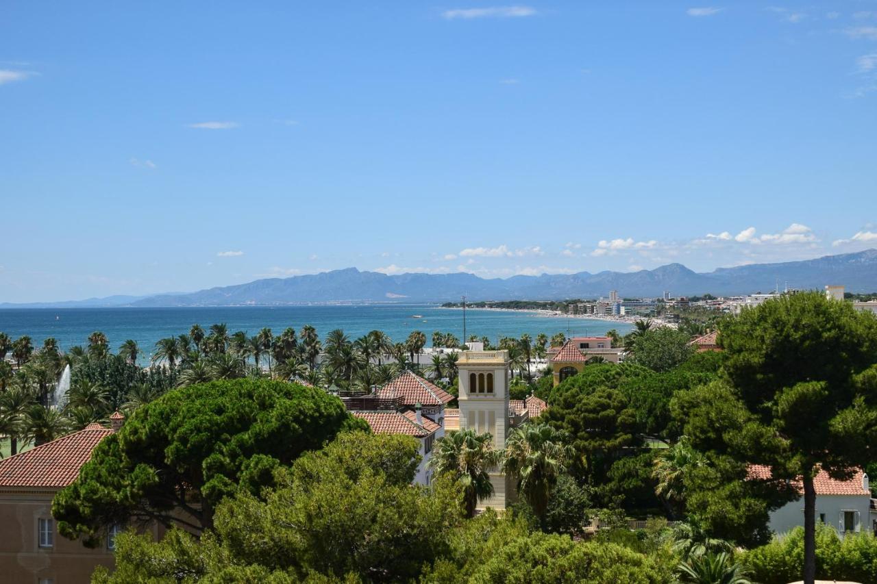 Blaumar Hotel Salou Bagian luar foto